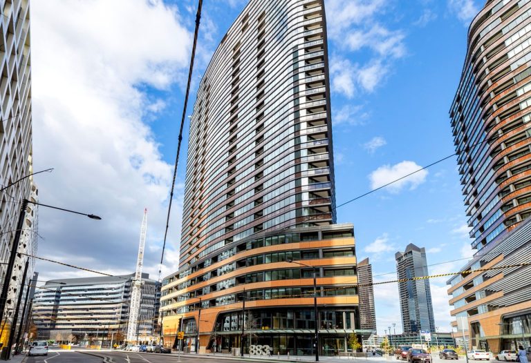 883 Collins · Docklands
