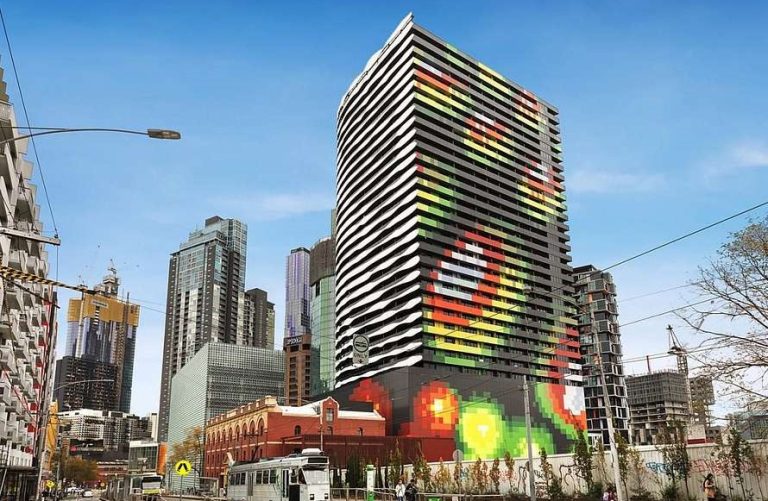 Swanston Square, Carlton