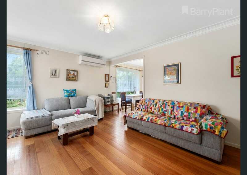 22 Medway Crescent, Boronia VIC 3155 — photo 2
