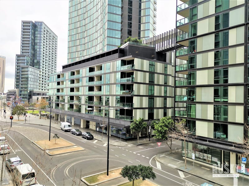 202E/888 Collins Street, DOCKLANDS VIC 3008