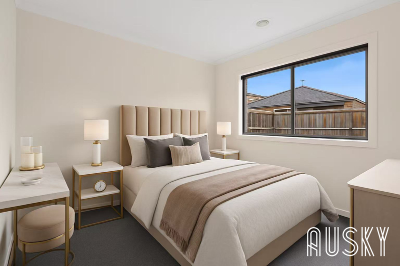 27 Aldinga Avenue, Point Cook VIC 3030 — photo 3