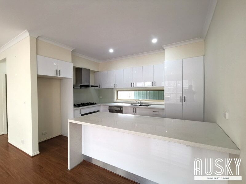 1/28-30 Chivers Avenue, GLEN WAVERLEY VIC 3150 — photo 3