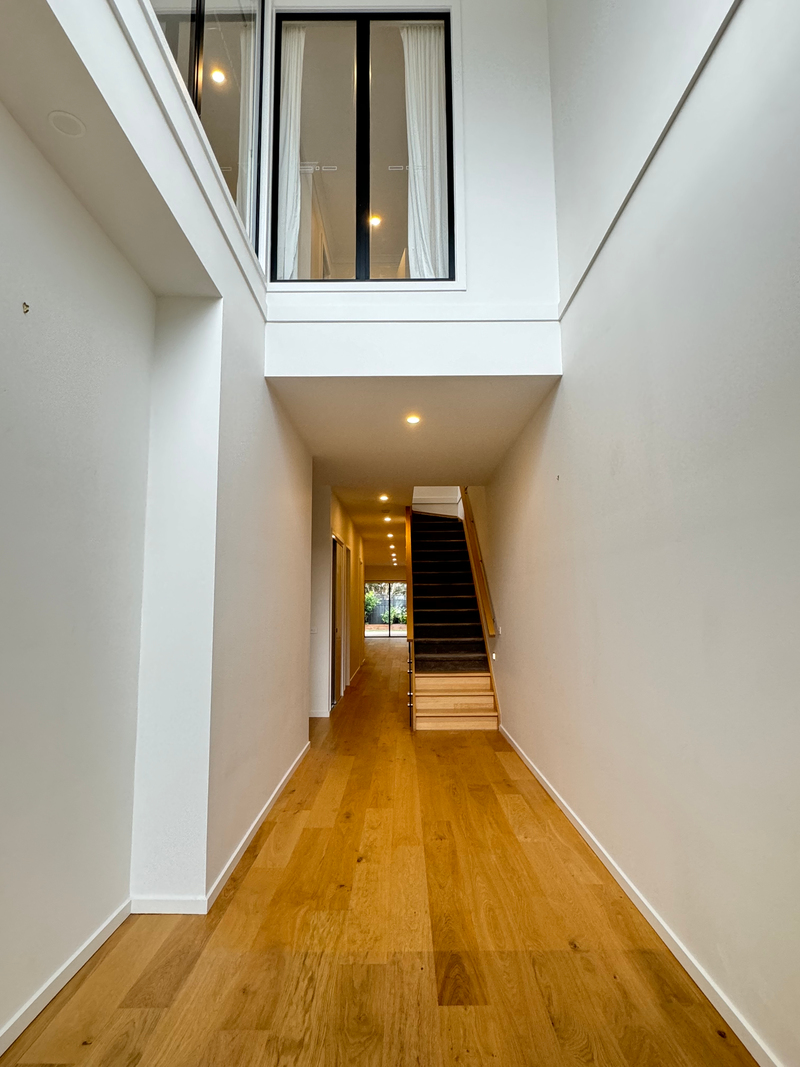6B Mavho Street, Bentleigh Vic 3204 — photo 2