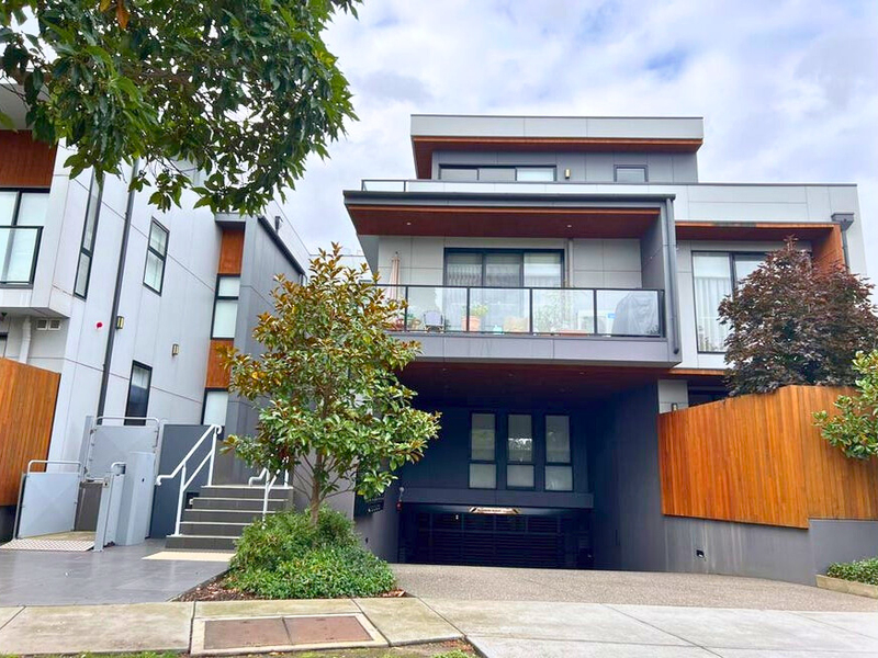 13/12-16 Carrum Street, Malvern East Vic 3145