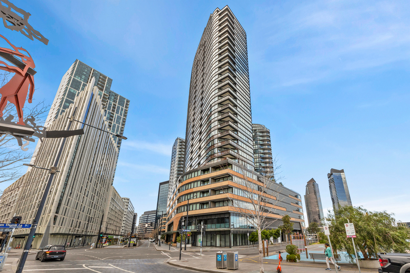 2307N/889 Collins Street, Docklands VIC 3008