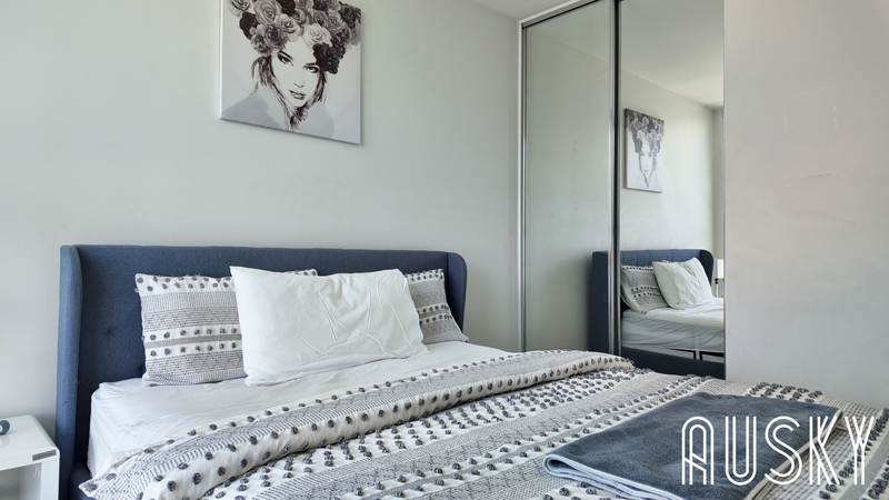 1702E/888 Collins Street, Docklands Vic 3008 — photo 12