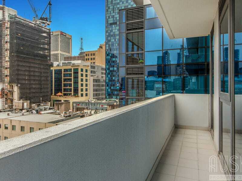 902/8 Sutherland Street, MELBOURNE VIC 3000