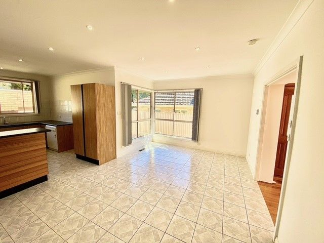16 Laughlin Avenue, NUNAWADING VIC 3131