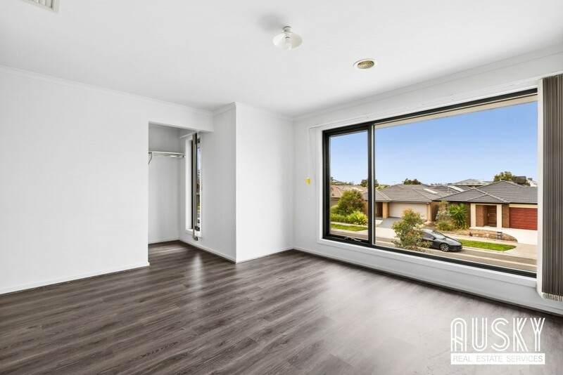 90 Grassbird Drive, Point Cook VIC 3030 — photo 6