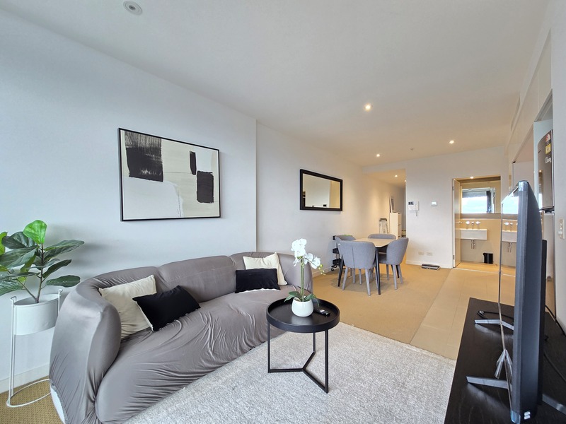 2311/555 Swanston Street, Carlton VIC 3053