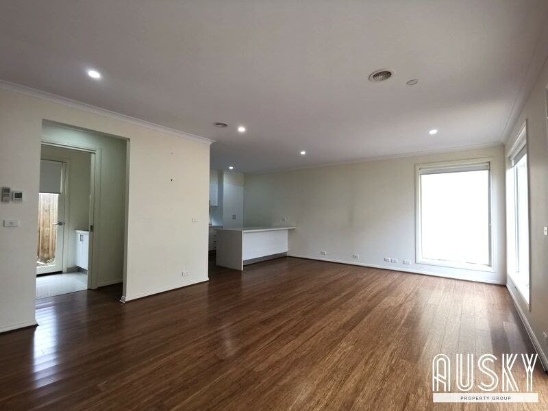 1/28-30 Chivers Avenue, GLEN WAVERLEY VIC 3150 — photo 8