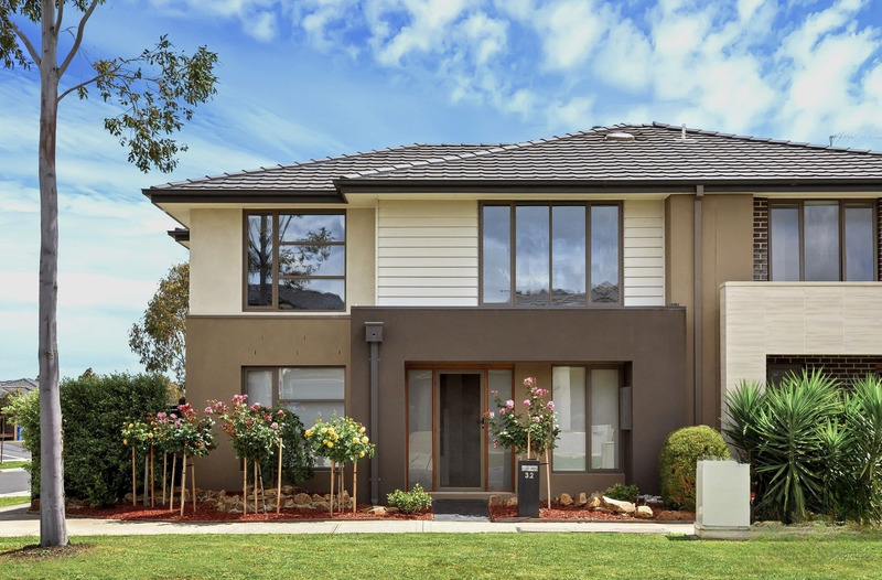 32 Selandra Boulevard, Clyde North VIC 3978