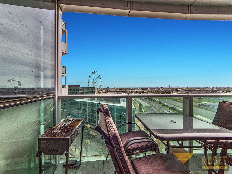 1210/241 Harbour Esplanade, DOCKLANDS VIC 3008