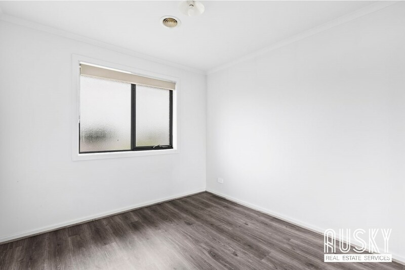 90 Grassbird Drive, Point Cook VIC 3030 — photo 8