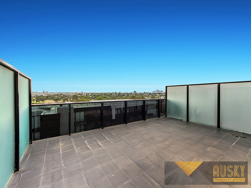 302/32 La Scala Avenue, MARIBYRNONG VIC 3032