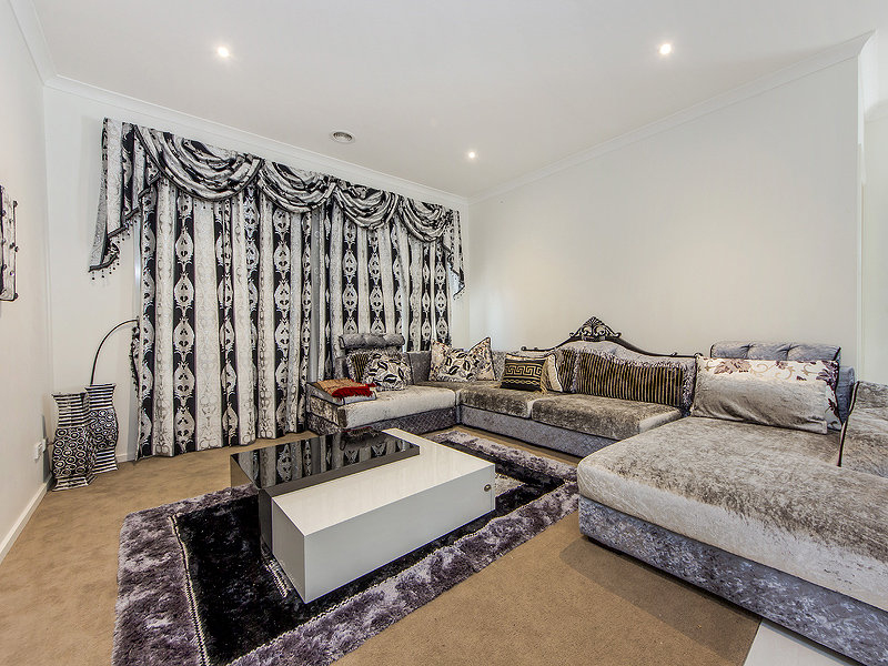 33 Barmera Way, TRUGANINA VIC 3029