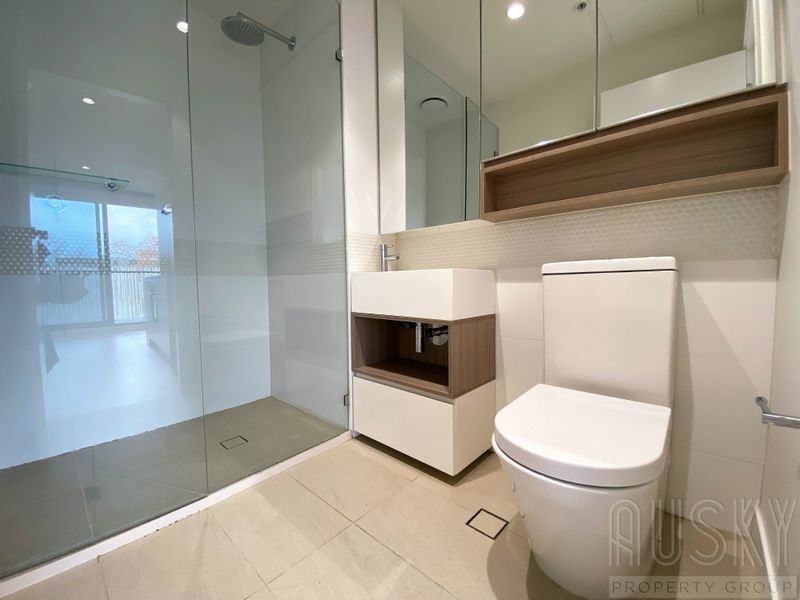 212/150 Dudley Street, WEST MELBOURNE VIC 3003 — photo 5
