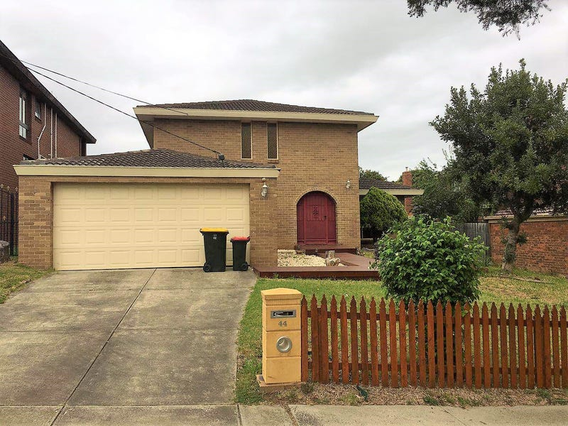 44 Roseland Grove, DONCASTER VIC 3108