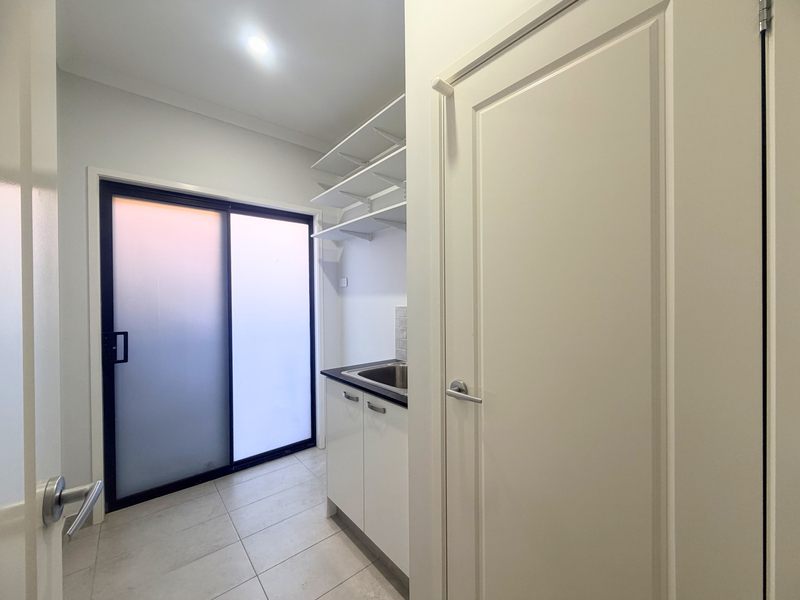 152 Waterhaven Boulevard, Point Cook Vic 3030 — photo 15