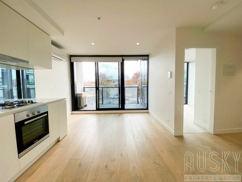 212/150 Dudley Street, WEST MELBOURNE VIC 3003 — photo 1