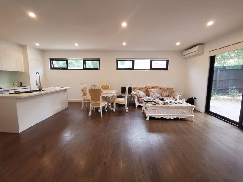 2/74 Canterbury Road, BLACKBURN SOUTH VIC 3130