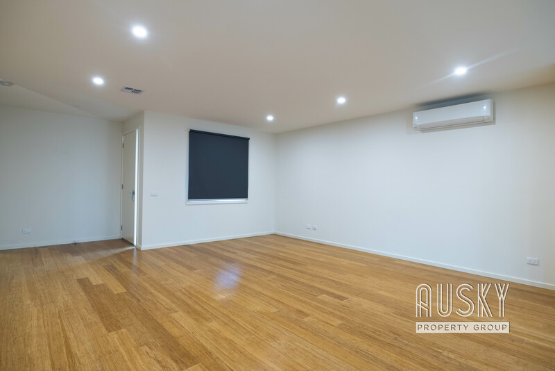 37 Emica Parade, KNOXFIELD VIC 3180