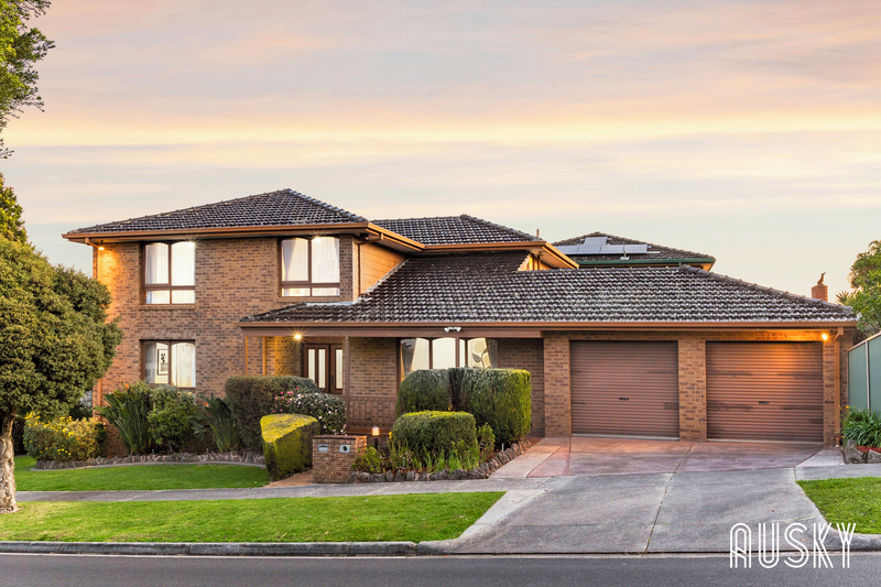 1 Kenross Drive, Wheelers Hill VIC 3150