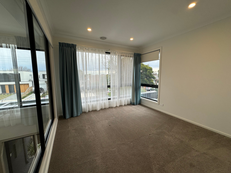 6B Mavho Street, Bentleigh Vic 3204 — photo 14