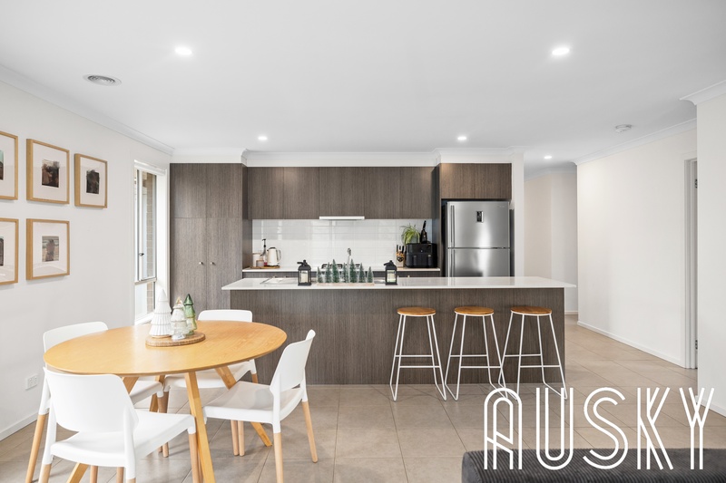 16 Chancery Road, Werribee VIC 3030 — photo 3