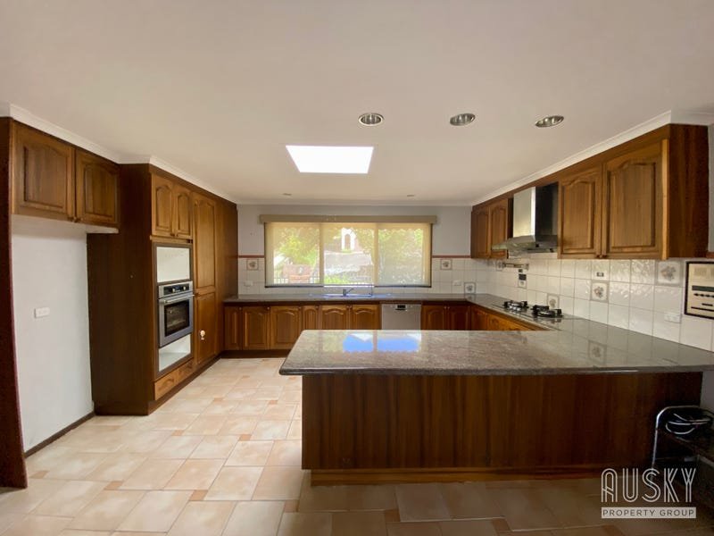 24 Romilly Avenue, TEMPLESTOWE LOWER VIC 3107 — photo 13