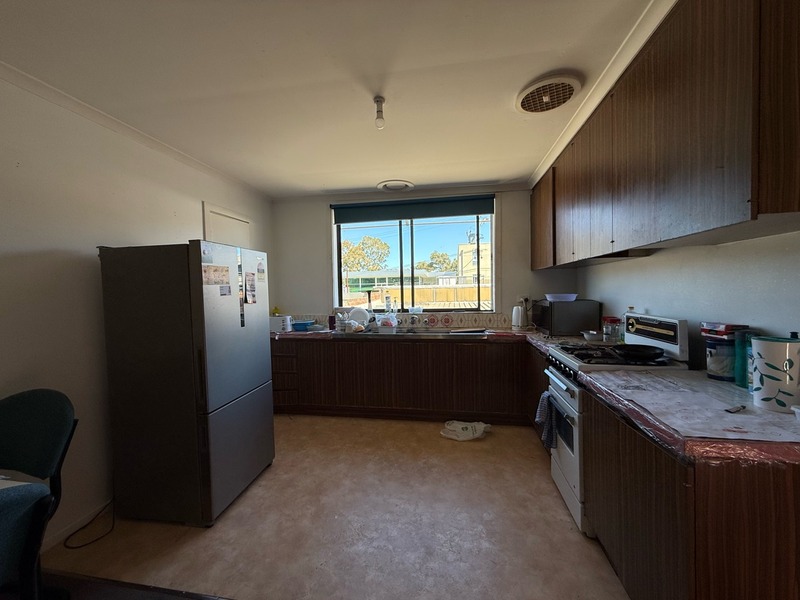1/228 Blackburn Road, Glen Waverley VIC 3150 — photo 2