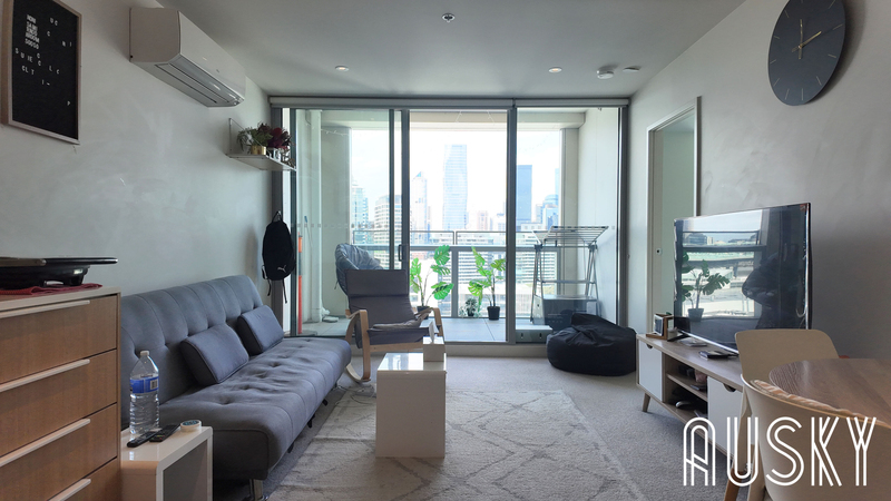 1702E/888 Collins Street, Docklands Vic 3008 — photo 9