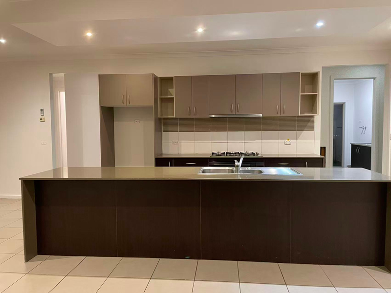 1 Central Park Blvd, Deer Park VIC 3023