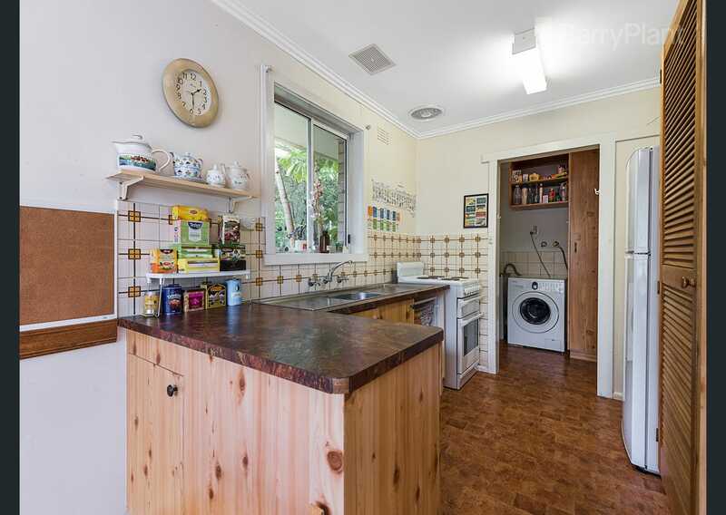 22 Medway Crescent, Boronia VIC 3155 — photo 3