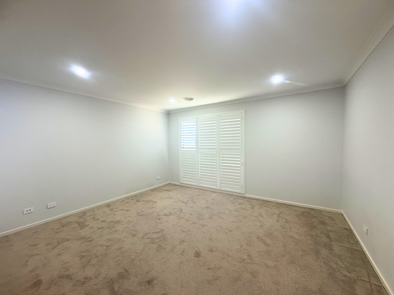 152 Waterhaven Boulevard, Point Cook Vic 3030 — photo 17