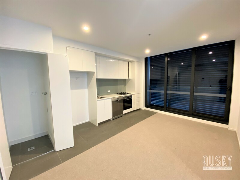 303E/6 Tannery Walk, FOOTSCRAY VIC 3011