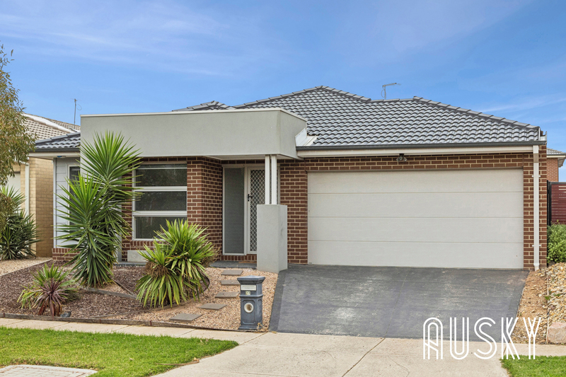 27 Aldinga Avenue, Point Cook VIC 3030