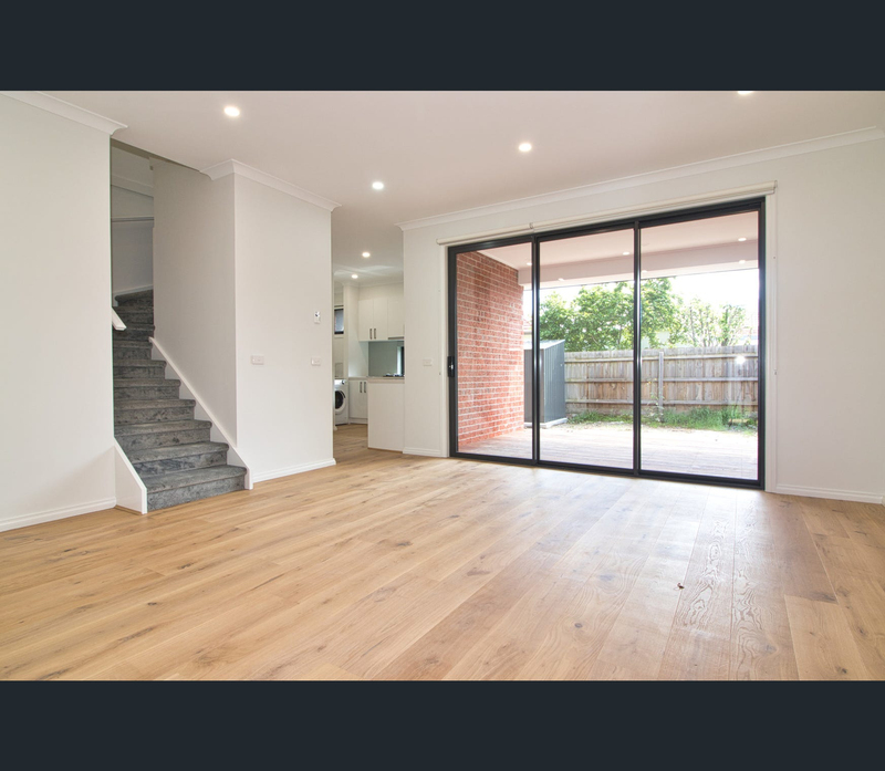 Unit 2/28 Madeleine Road, Clayton VIC 3168