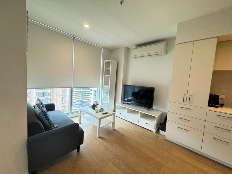 1804/36 La Trobe Street, Melbourne VIC 3000 — photo 2