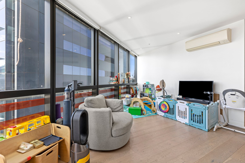 1702S/883 Collins Street, Docklands, Vic 3008
